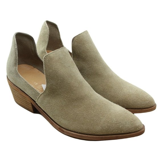 Chinese Laundry Beige Suede Leather 